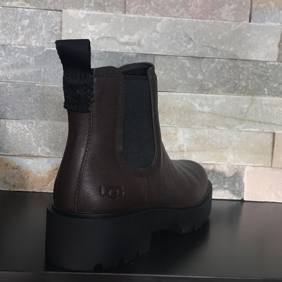 UGG Markstrum Leather Ankle Boots - Picture 10 of 13